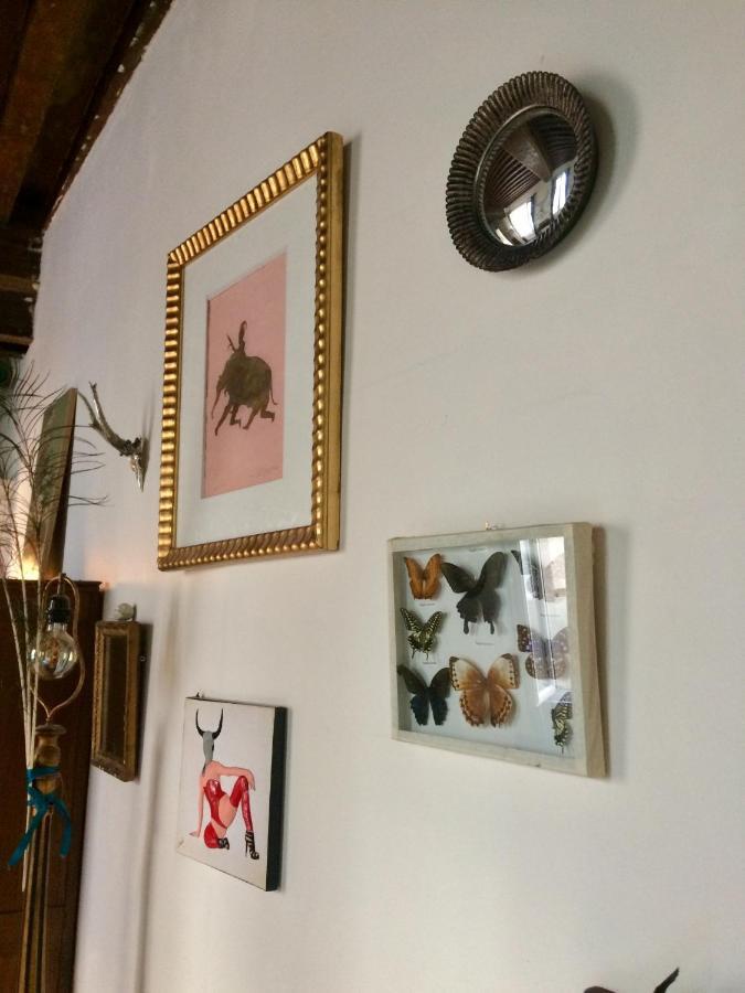 Le Boudoir D'Artiste Bed & Breakfast Семюр-ан-Оксуа Екстериор снимка